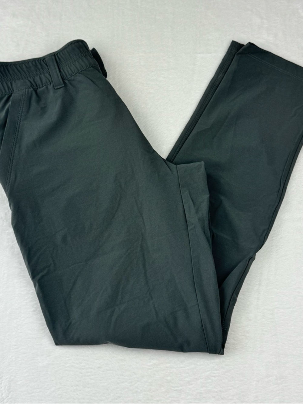 KÜHL Navigatr pants. Hidden passport pocket. UPF protection. Men’s size 30x32.